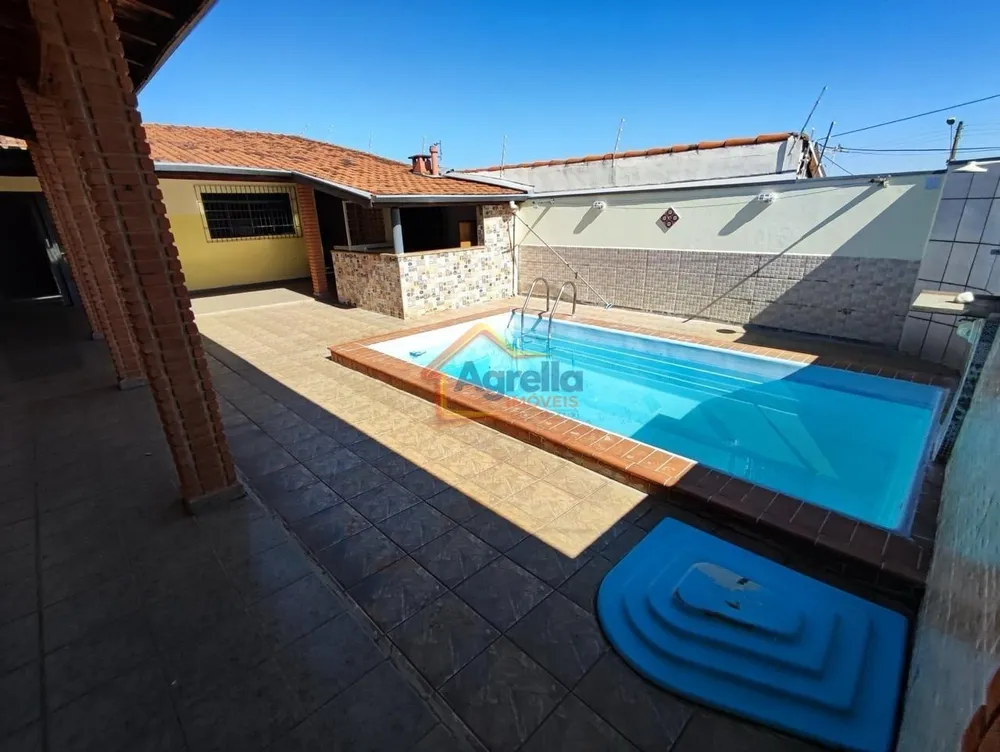 Casa, 3 quartos, 159 m² - Foto 1