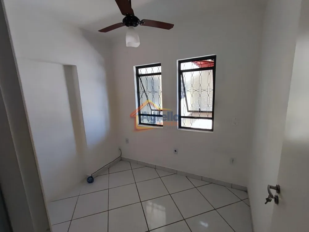 Casa, 3 quartos, 159 m² - Foto 2