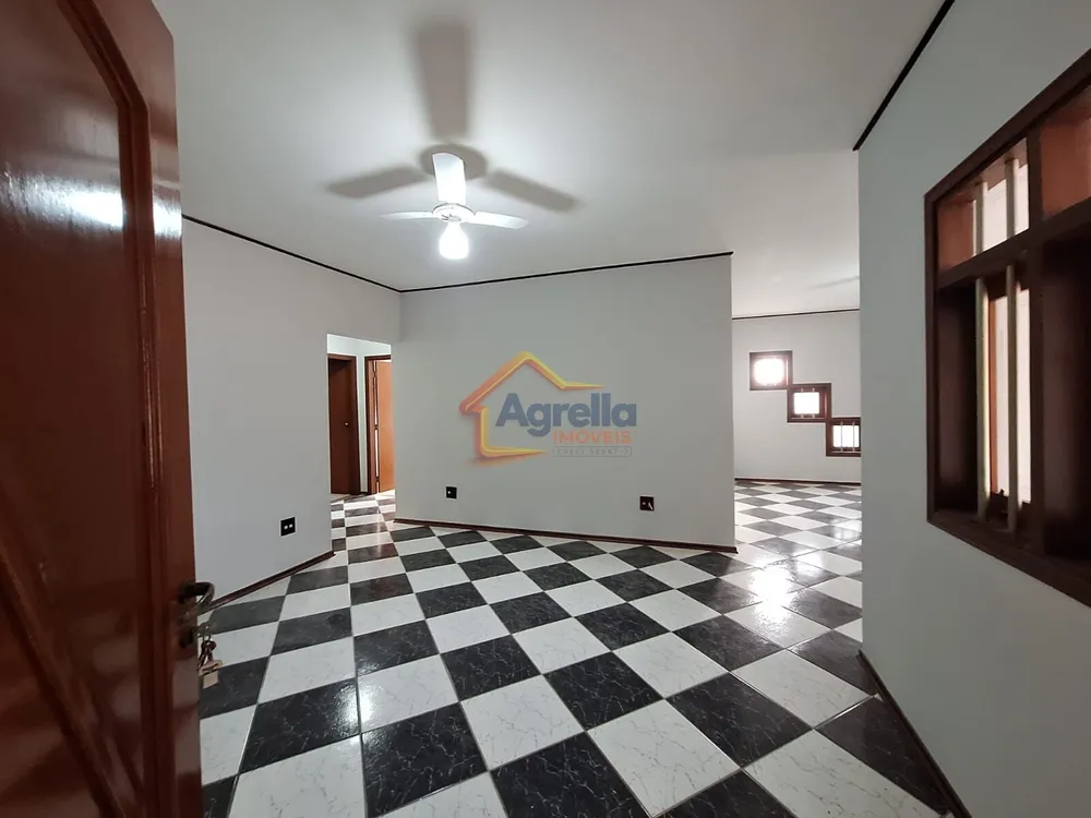 Casa, 3 quartos, 200 m² - Foto 3