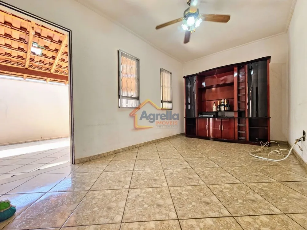 Casa, 3 quartos, 169 m² - Foto 4