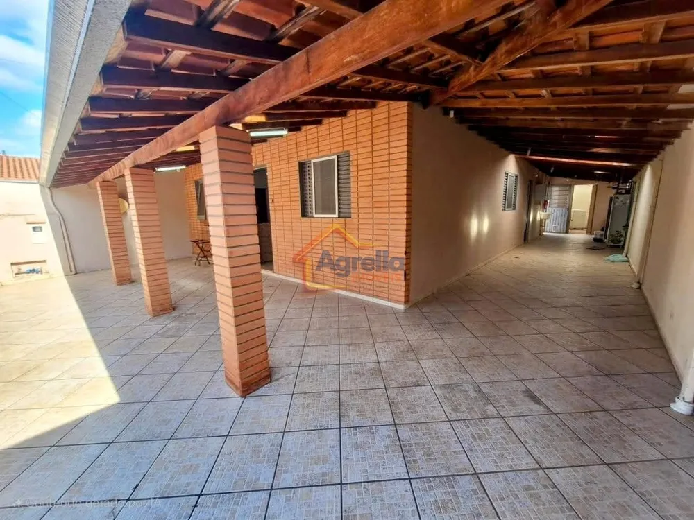 Casa, 3 quartos, 169 m² - Foto 1