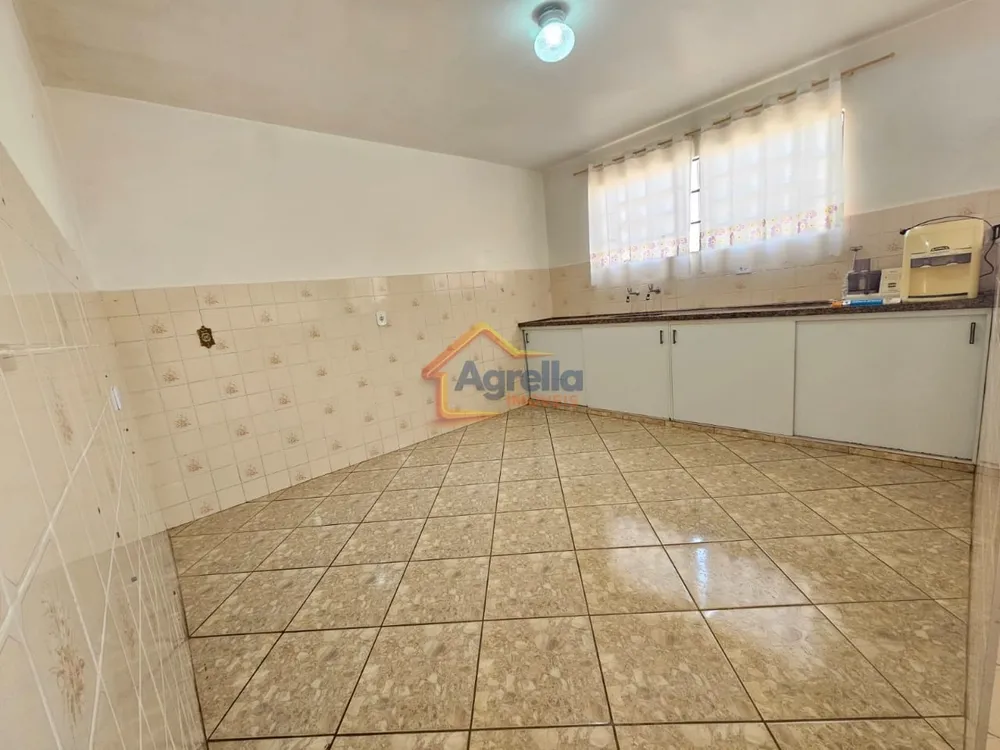 Casa, 3 quartos, 169 m² - Foto 2
