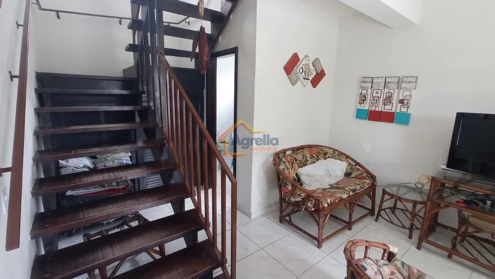 Casa, 4 quartos, 230 m² - Foto 3