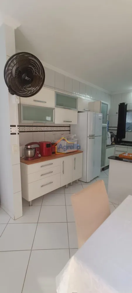 Casa, 3 quartos, 190 m² - Foto 2