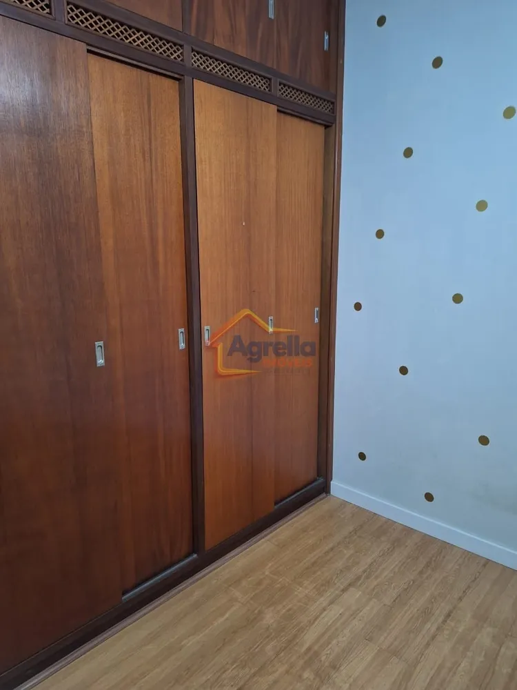 Casa, 3 quartos, 261 m² - Foto 4