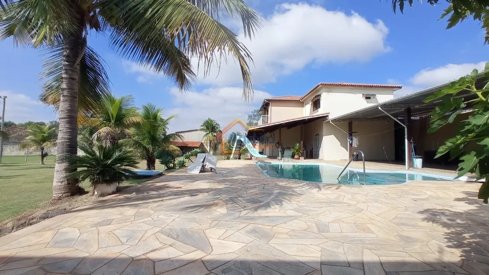 Chácara, 3 quartos, 9647 m² - Foto 1