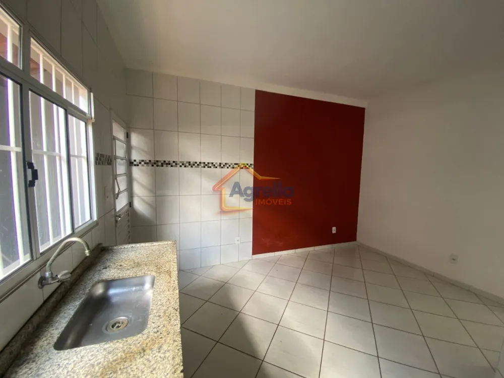 Casa, 3 quartos, 104 m² - Foto 2