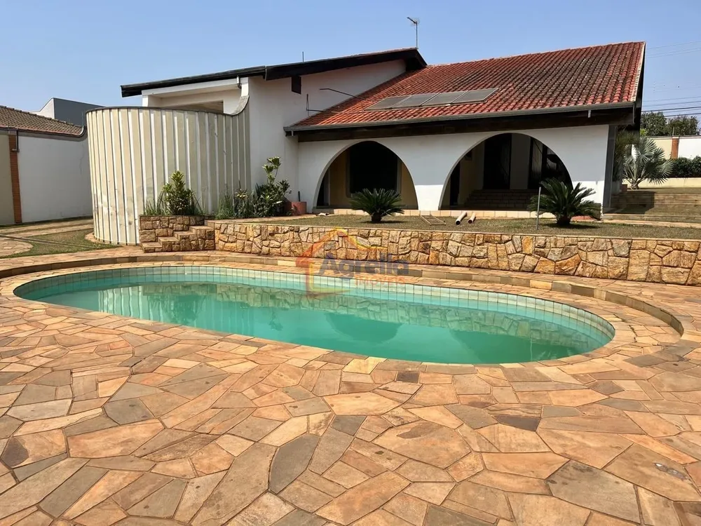 Casa, 3 quartos, 230 m² - Foto 2