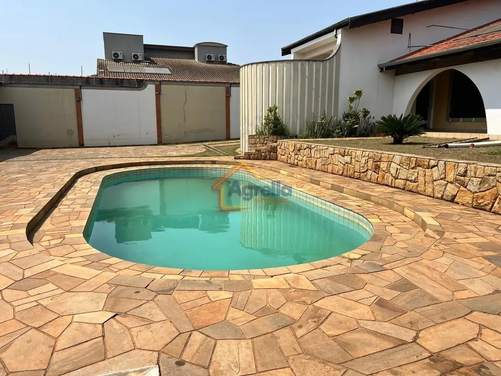 Casa, 3 quartos, 230 m² - Foto 1