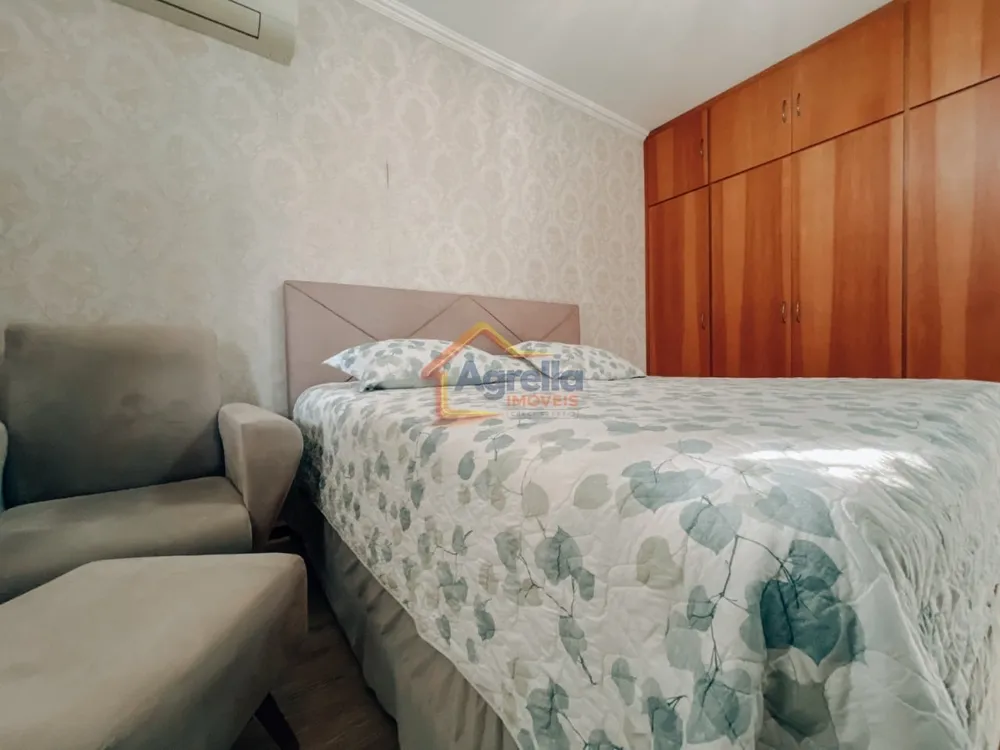 Casa, 3 quartos, 136 m² - Foto 4