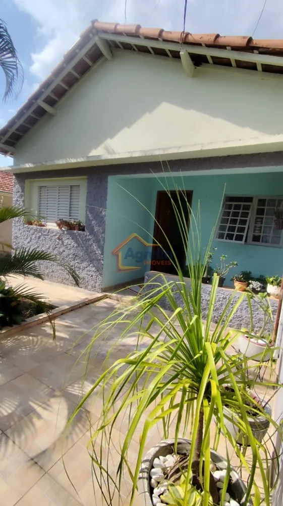 Casa, 2 quartos, 250 m² - Foto 1