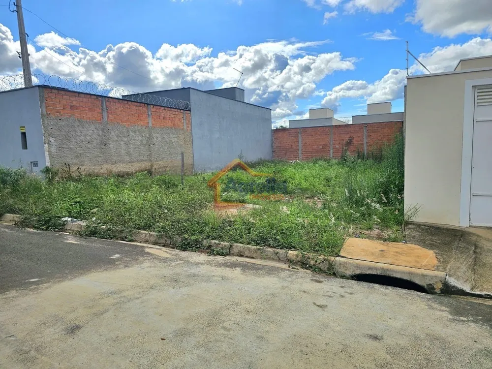 Terreno, 200 m² - Foto 1