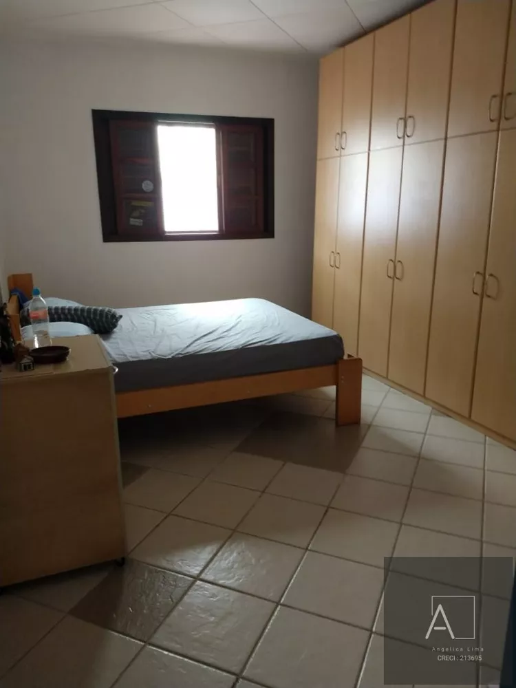 Casa à venda com 2 quartos, 100m² - Foto 3