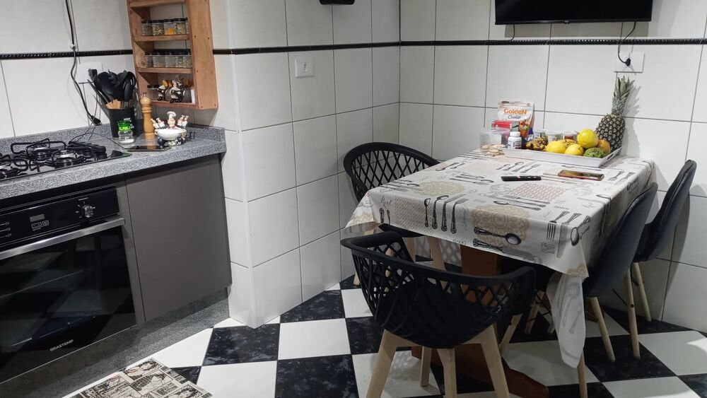 Casa, 8 quartos, 175 m² - Foto 1