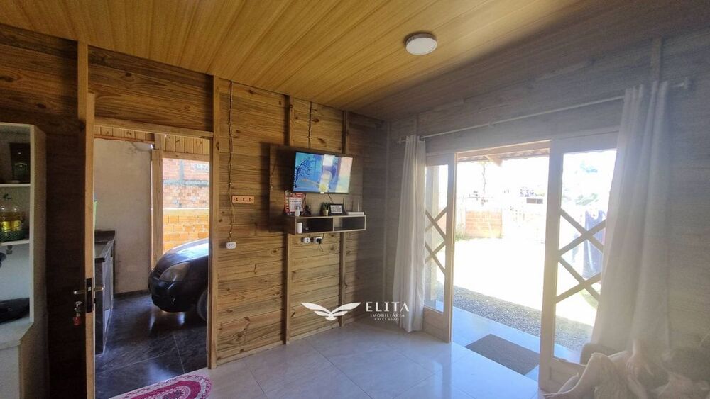Casa à venda com 3 quartos, 92m² - Foto 5