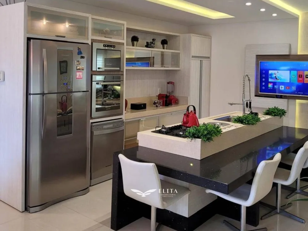 Casa, 3 quartos, 280 m² - Foto 2