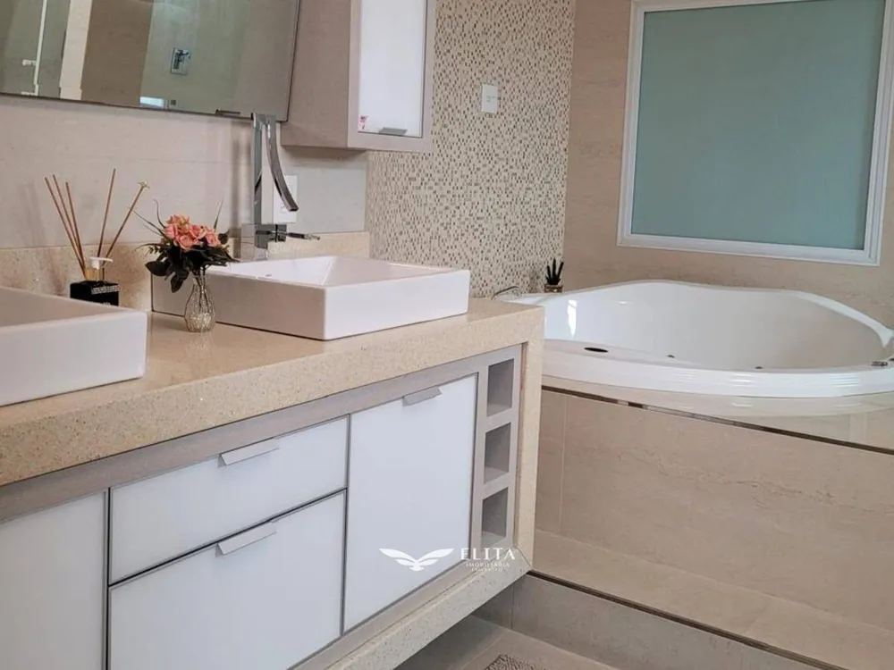 Casa, 3 quartos, 280 m² - Foto 10