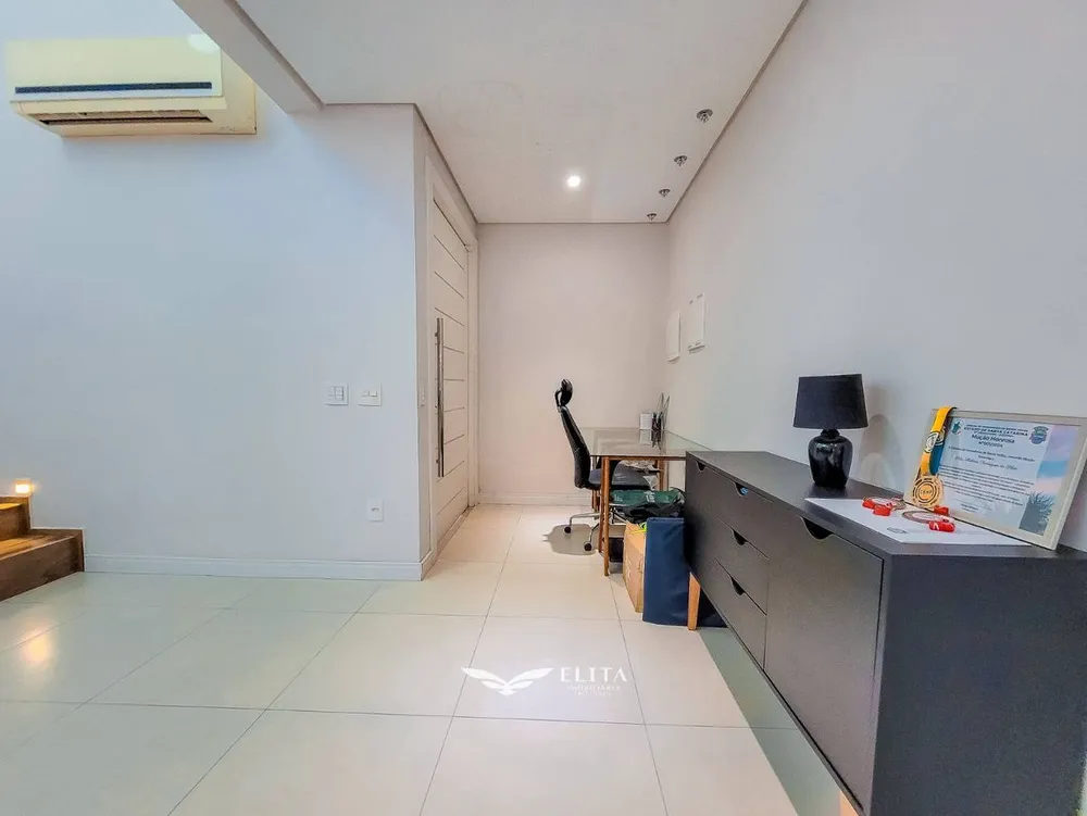 Sobrado, 3 quartos, 238 m² - Foto 4