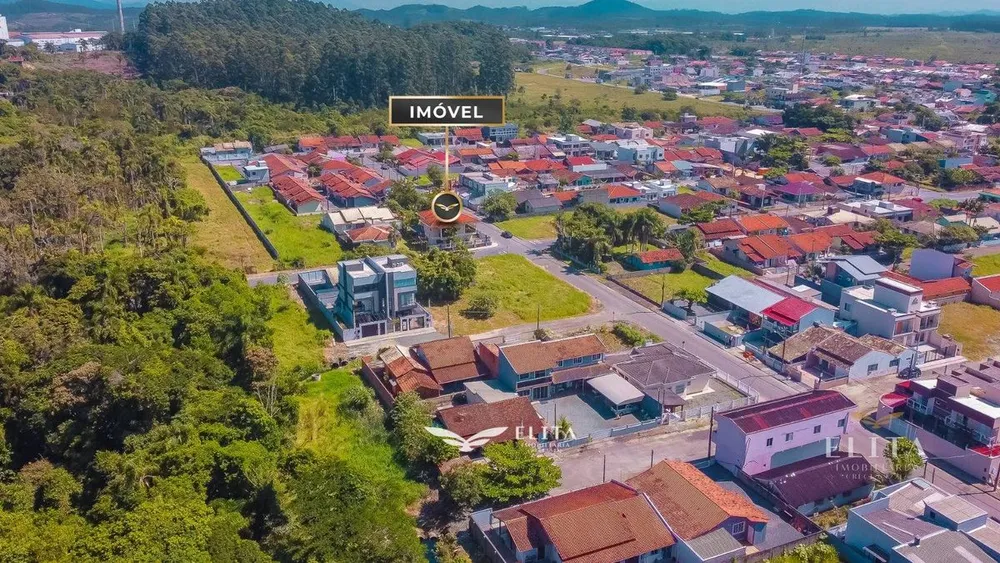 Sobrado, 3 quartos, 253 m² - Foto 2