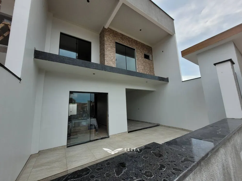 Sobrado, 3 quartos, 136 m² - Foto 1