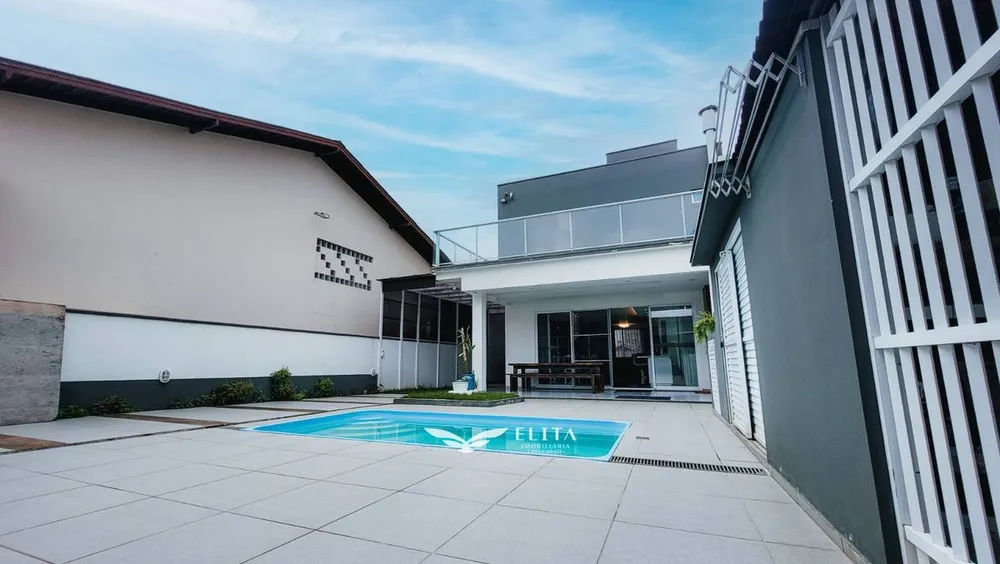 Sobrado, 4 quartos, 246 m² - Foto 5