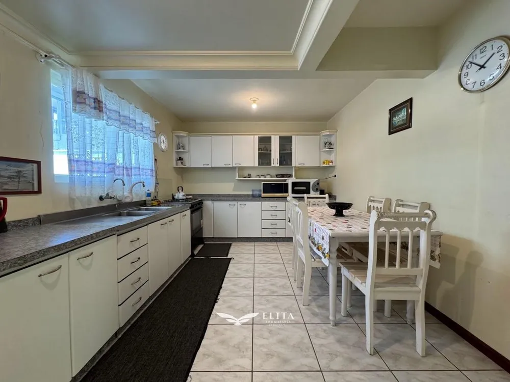 Sobrado, 6 quartos, 300 m² - Foto 3
