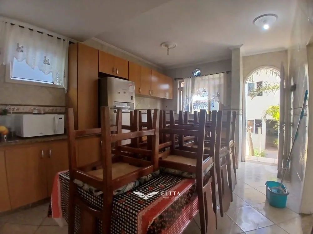 Sobrado, 7 quartos, 400 m² - Foto 13