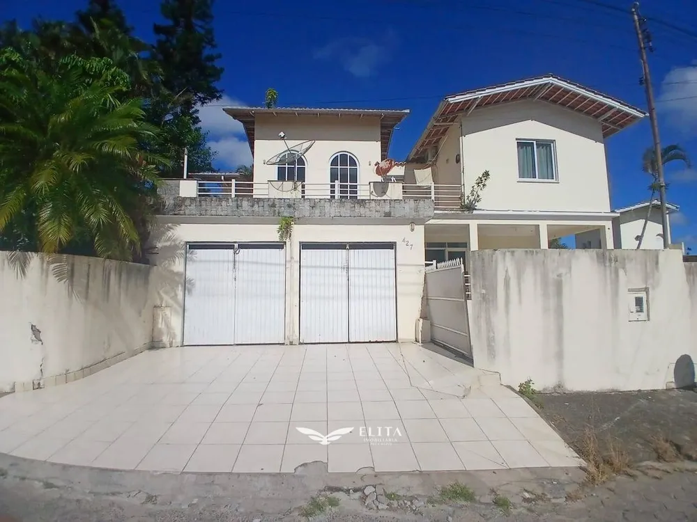 Sobrado, 7 quartos, 400 m² - Foto 2