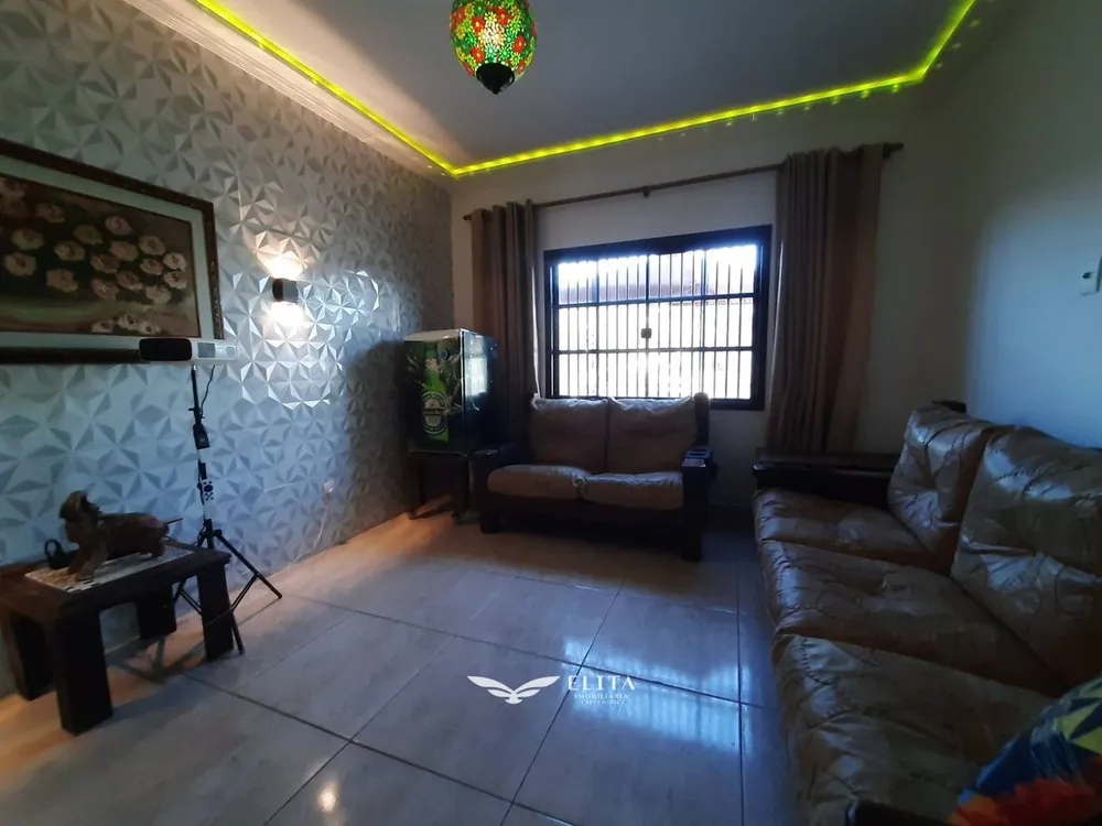Casa, 3 quartos, 171 m² - Foto 2