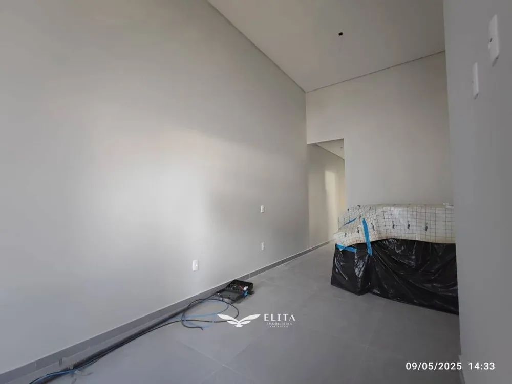 Casa, 3 quartos, 81 m² - Foto 1