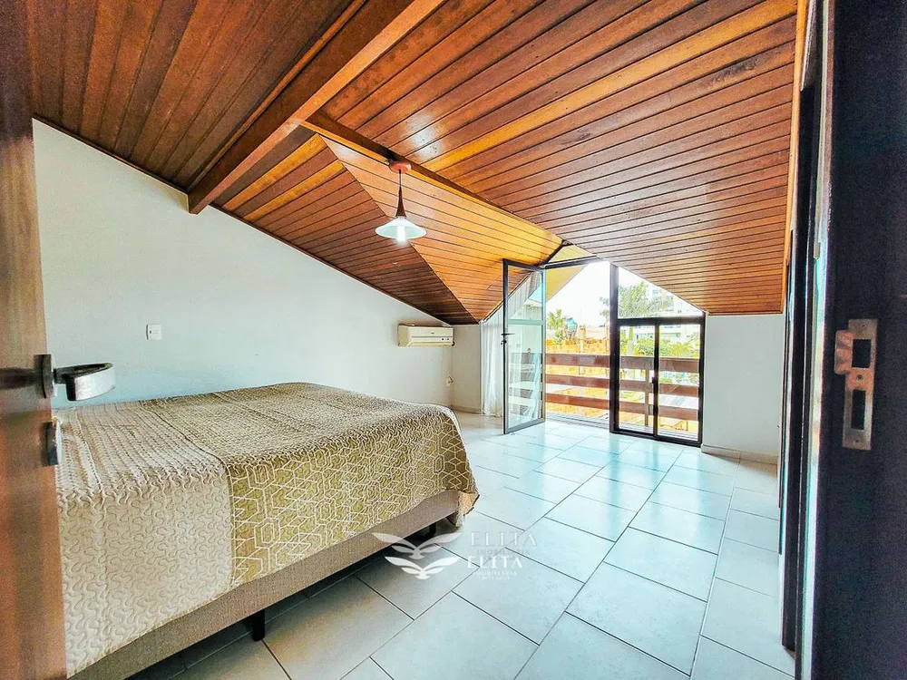 Casa, 6 quartos, 212 m² - Foto 8