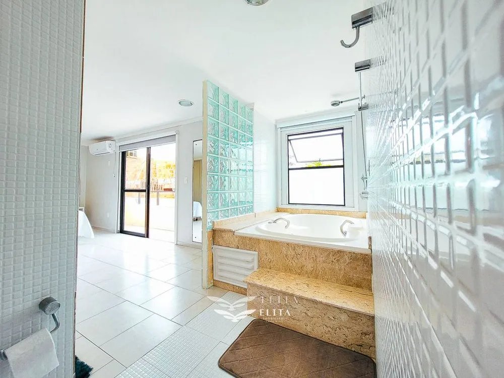 Casa, 6 quartos, 212 m² - Foto 5