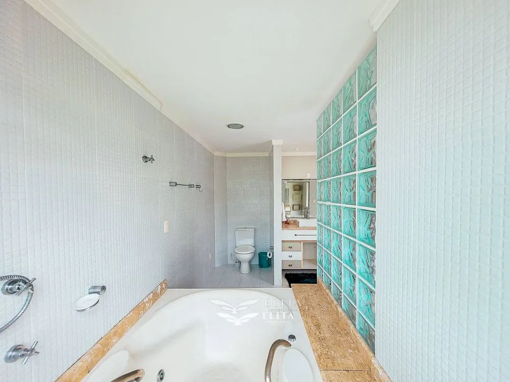 Casa, 6 quartos, 212 m² - Foto 6