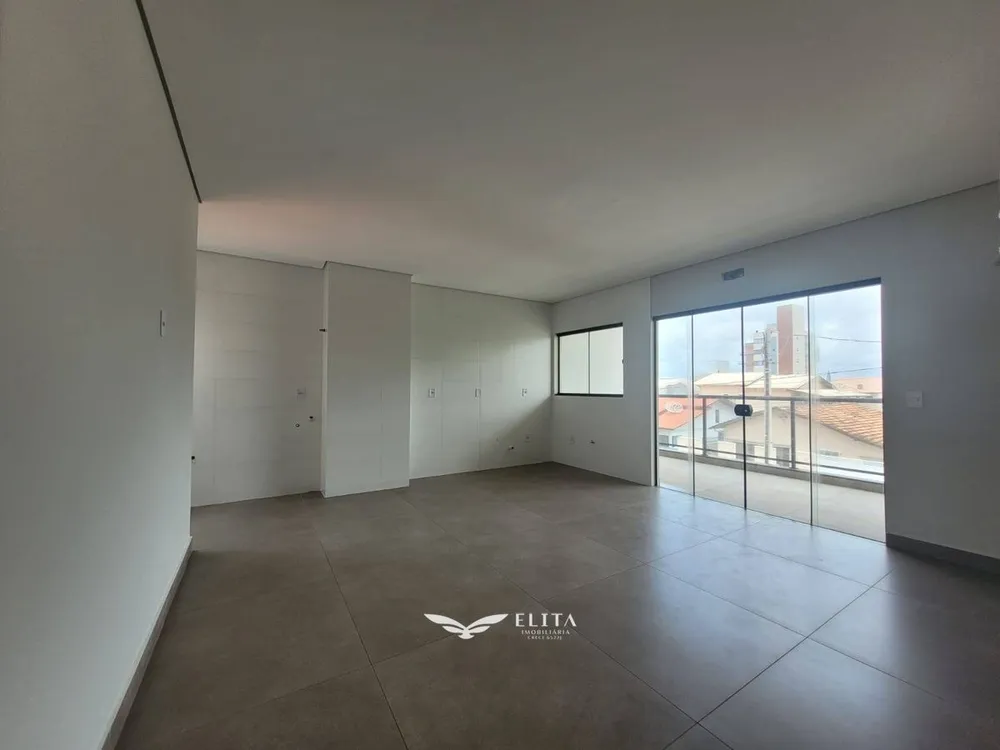 Apartamento, 3 quartos, 83 m² - Foto 2