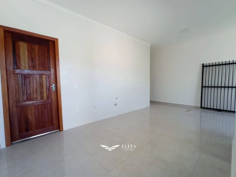 Casa, 3 quartos, 82 m² - Foto 2