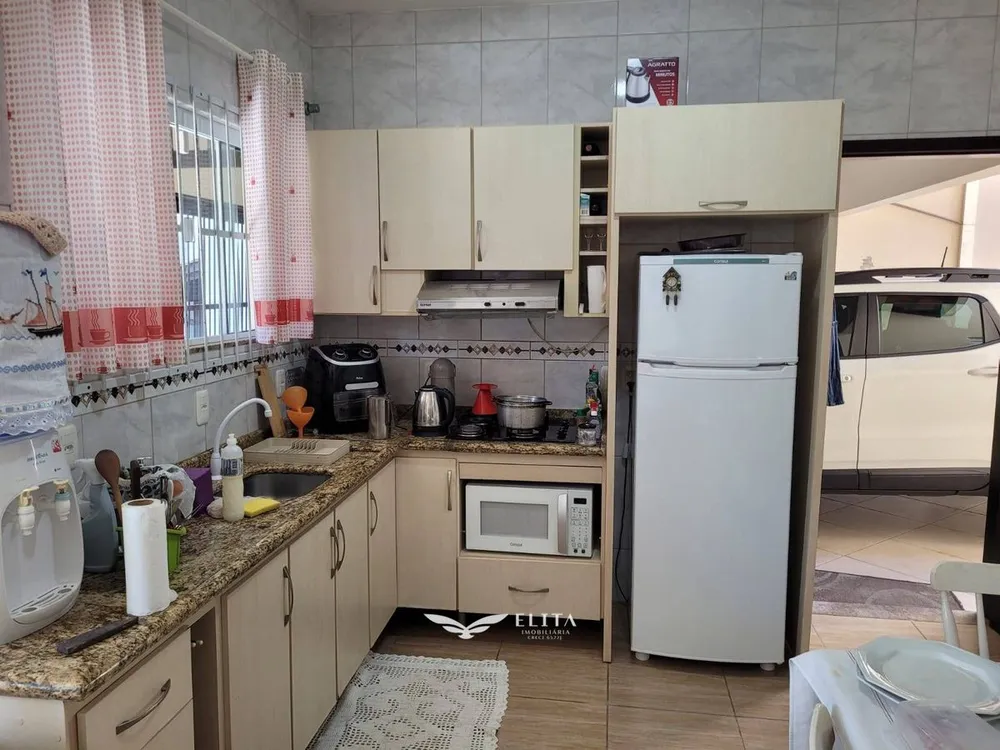 Casa, 2 quartos, 130 m² - Foto 1