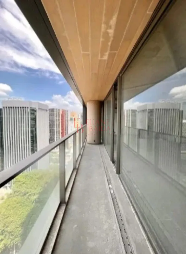 Apartamento, 3 quartos, 232 m² - Foto 1