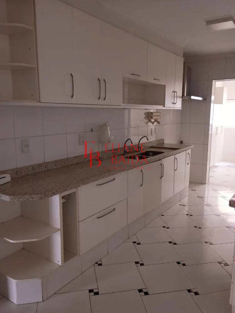 Apartamento, 3 quartos, 242 m² - Foto 11