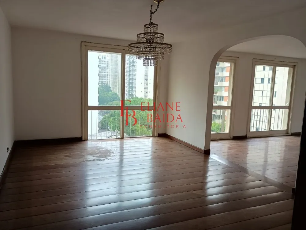 Apartamento, 3 quartos, 242 m² - Foto 1