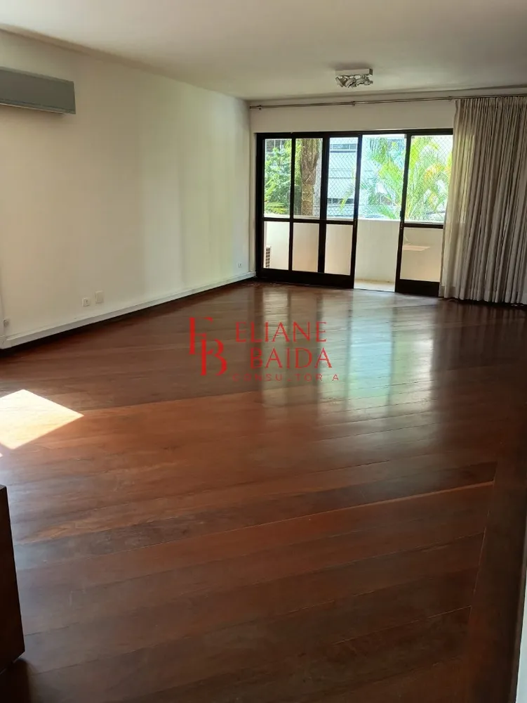 Apartamento, 3 quartos, 220 m² - Foto 1