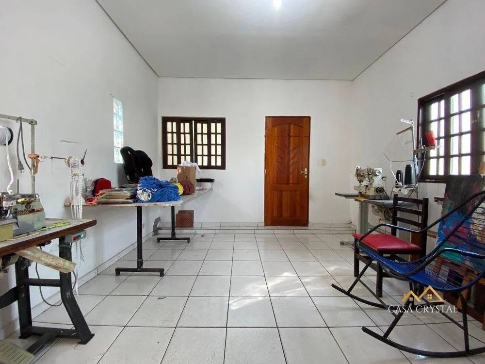 Casa, 4 quartos, 235 m² - Foto 16