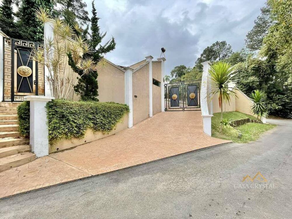 Casa de Condomínio à venda com 32 quartos, 1634m² - Foto 1