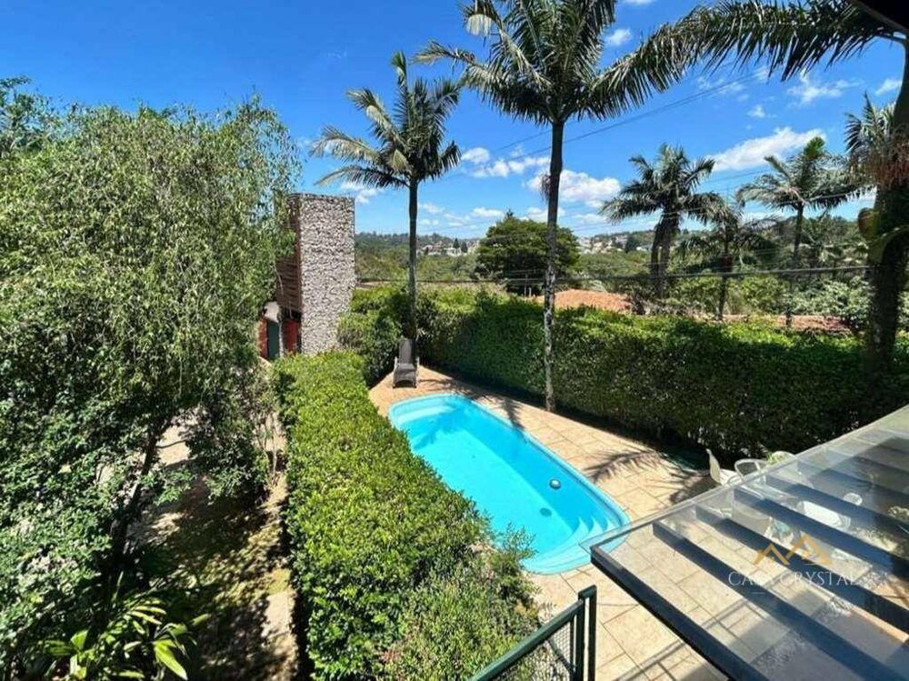 Casa de Condomínio à venda com 4 quartos, 221m² - Foto 2