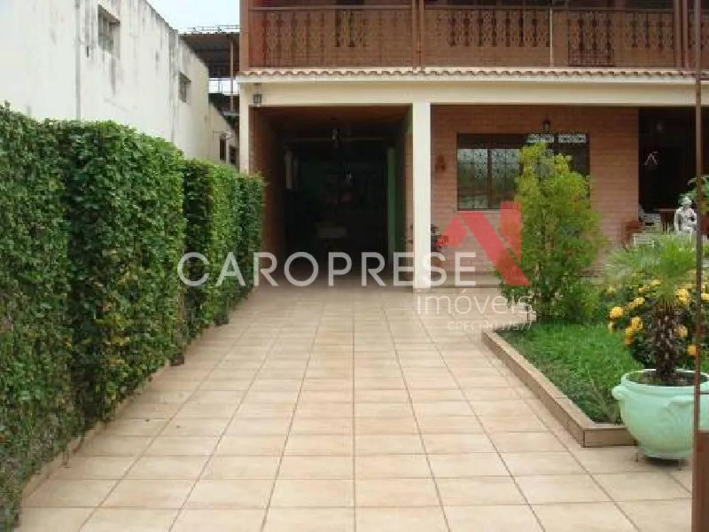 Casa, 4 quartos, 243 m² - Foto 2
