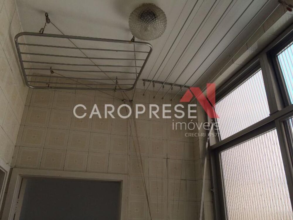 Apartamento para alugar com 2 quartos, 65m² - Foto 12