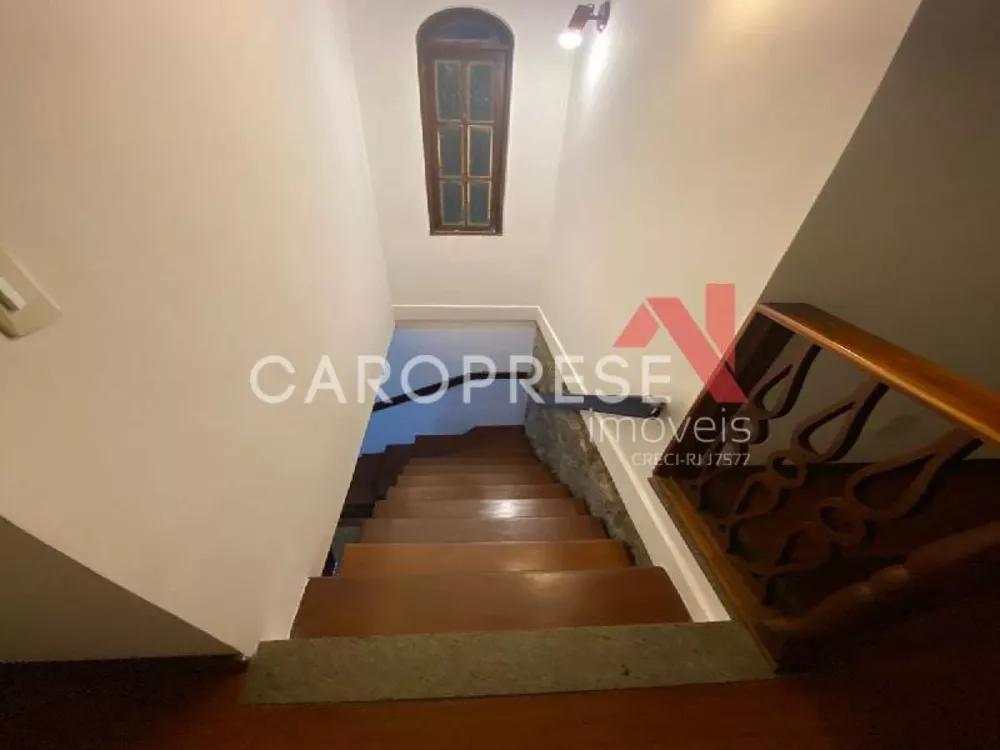 Casa, 5 quartos, 360 m² - Foto 1