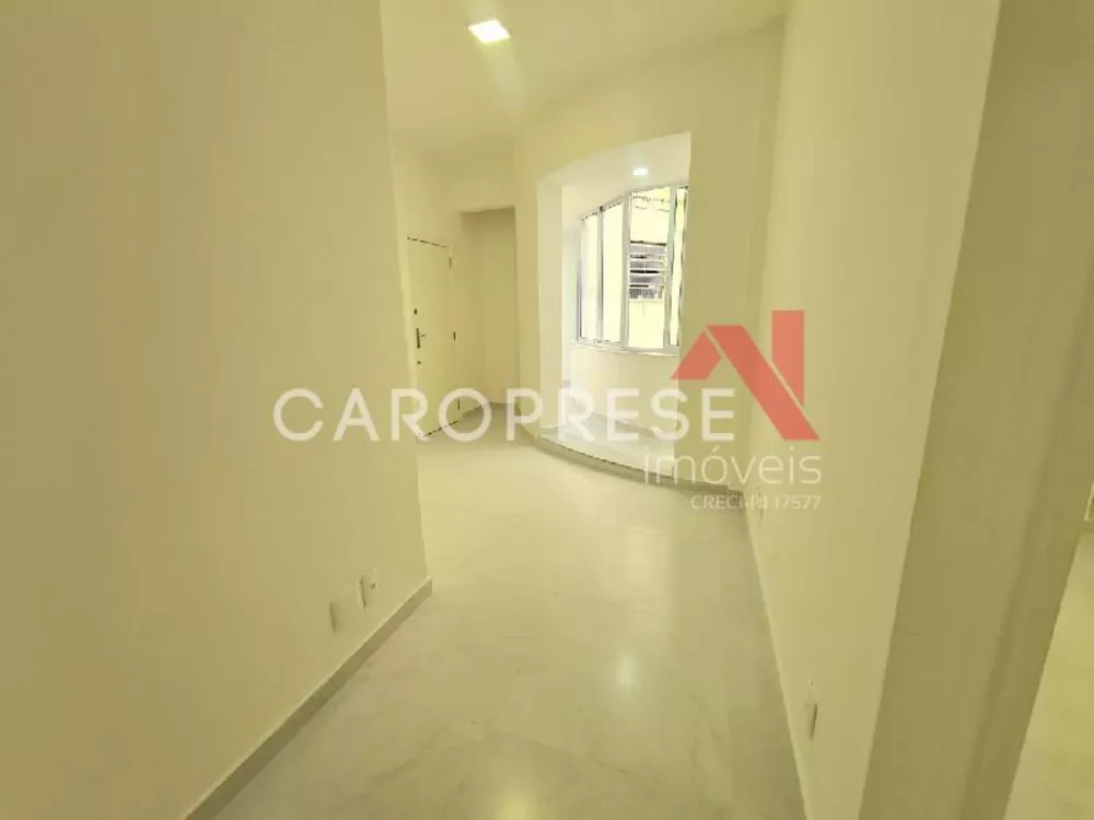 Apartamento à venda com 1 quarto, 40m² - Foto 1