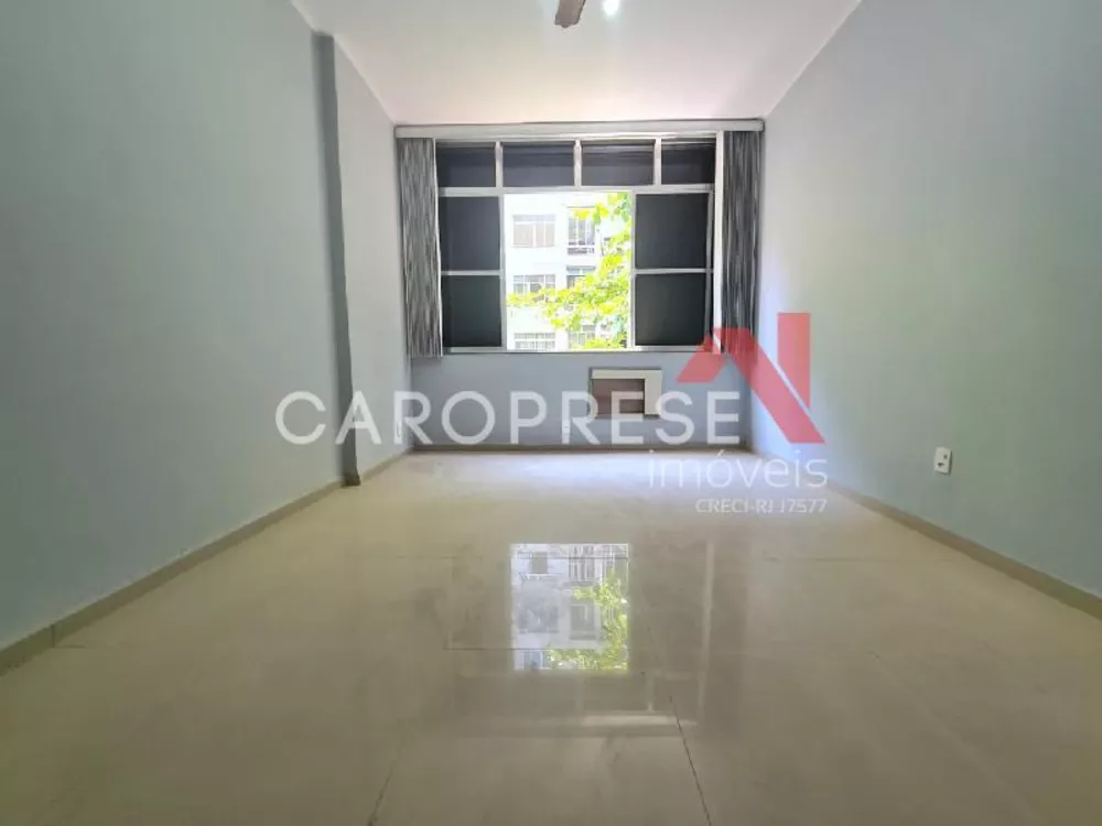 Apartamento à venda com 1 quarto, 39m² - Foto 1