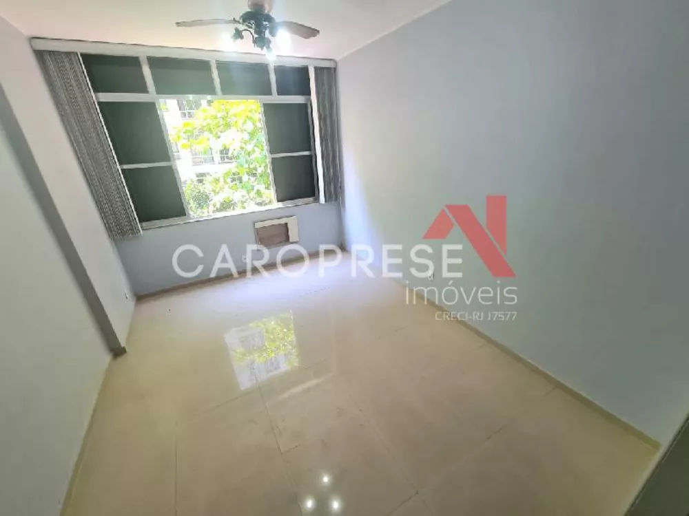 Apartamento à venda com 1 quarto, 39m² - Foto 2