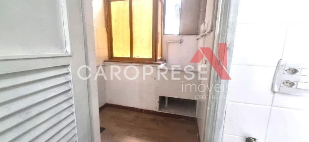 Apartamento para alugar com 2 quartos, 70m² - Foto 9